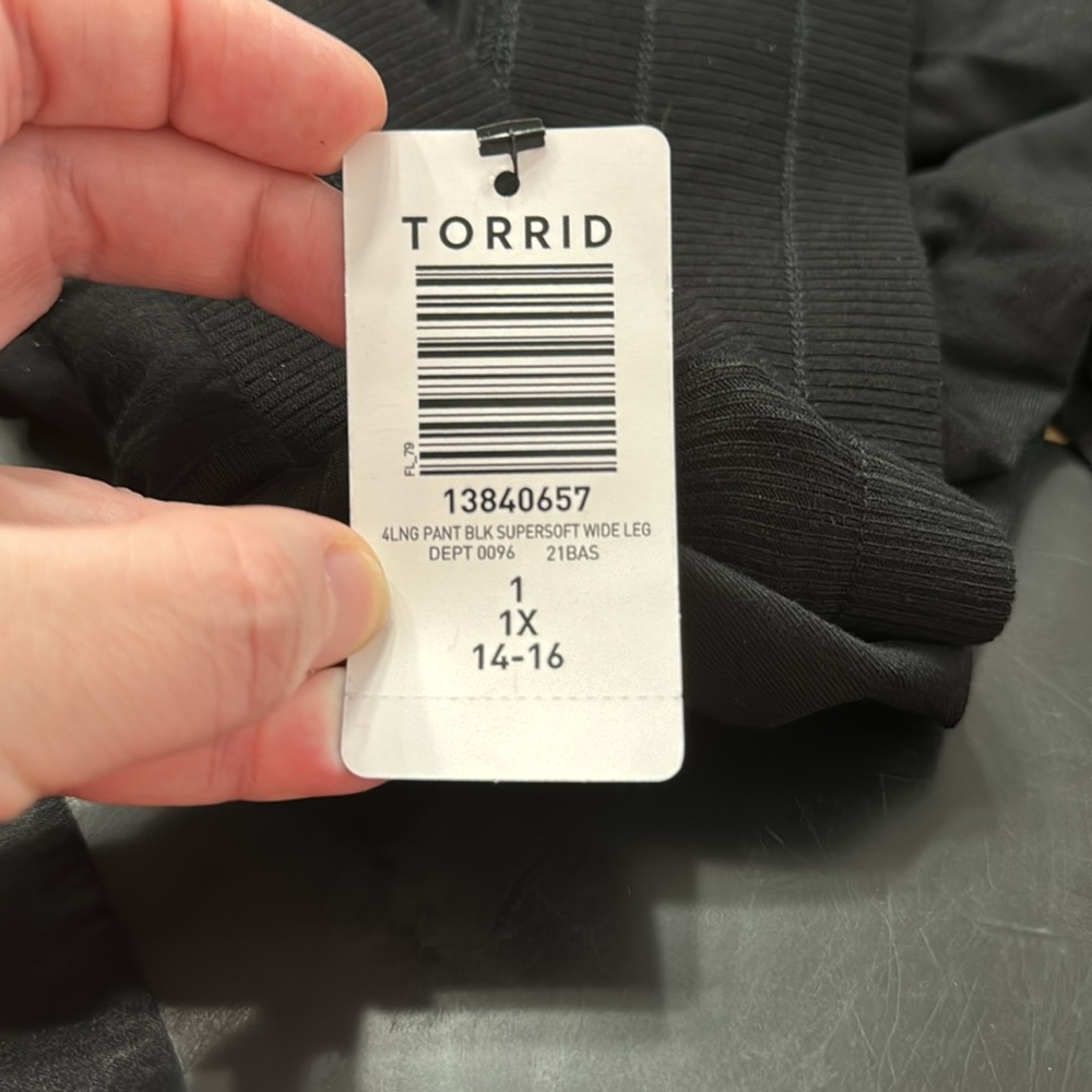 BLACK NWT WIDE LEG LOUNGE PANTS FROM TORRID SZ 1x (aka size 14-16) - Picture 6 of 6